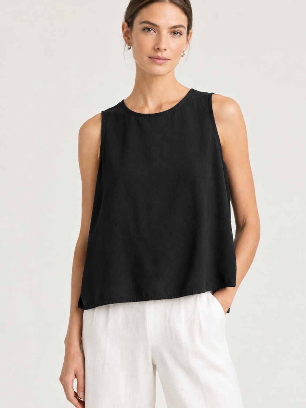 Eileen Fisher 100% Silk Black Sleeveless Top Scoop Neck Relaxed Fit Size L